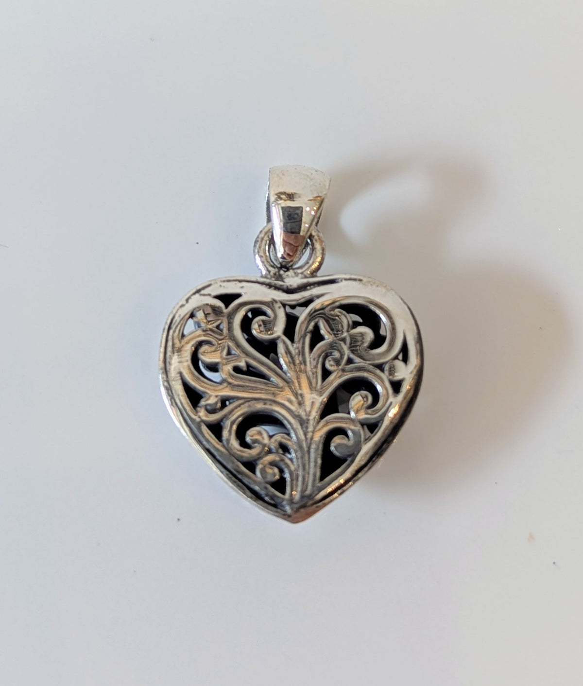 Mini Damask Scroll Heart Pendant
