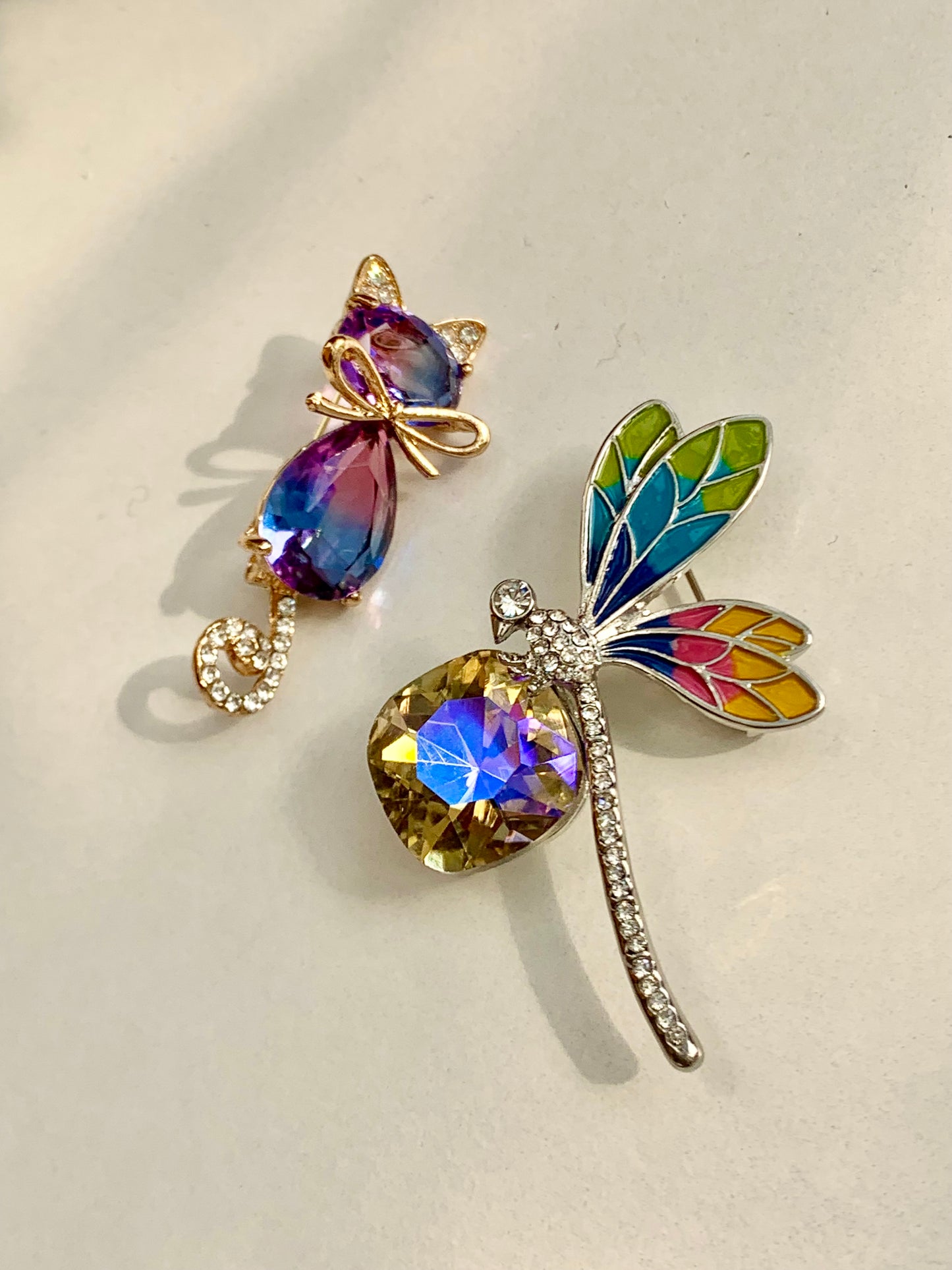 Jewelled Cat Brooch Pin