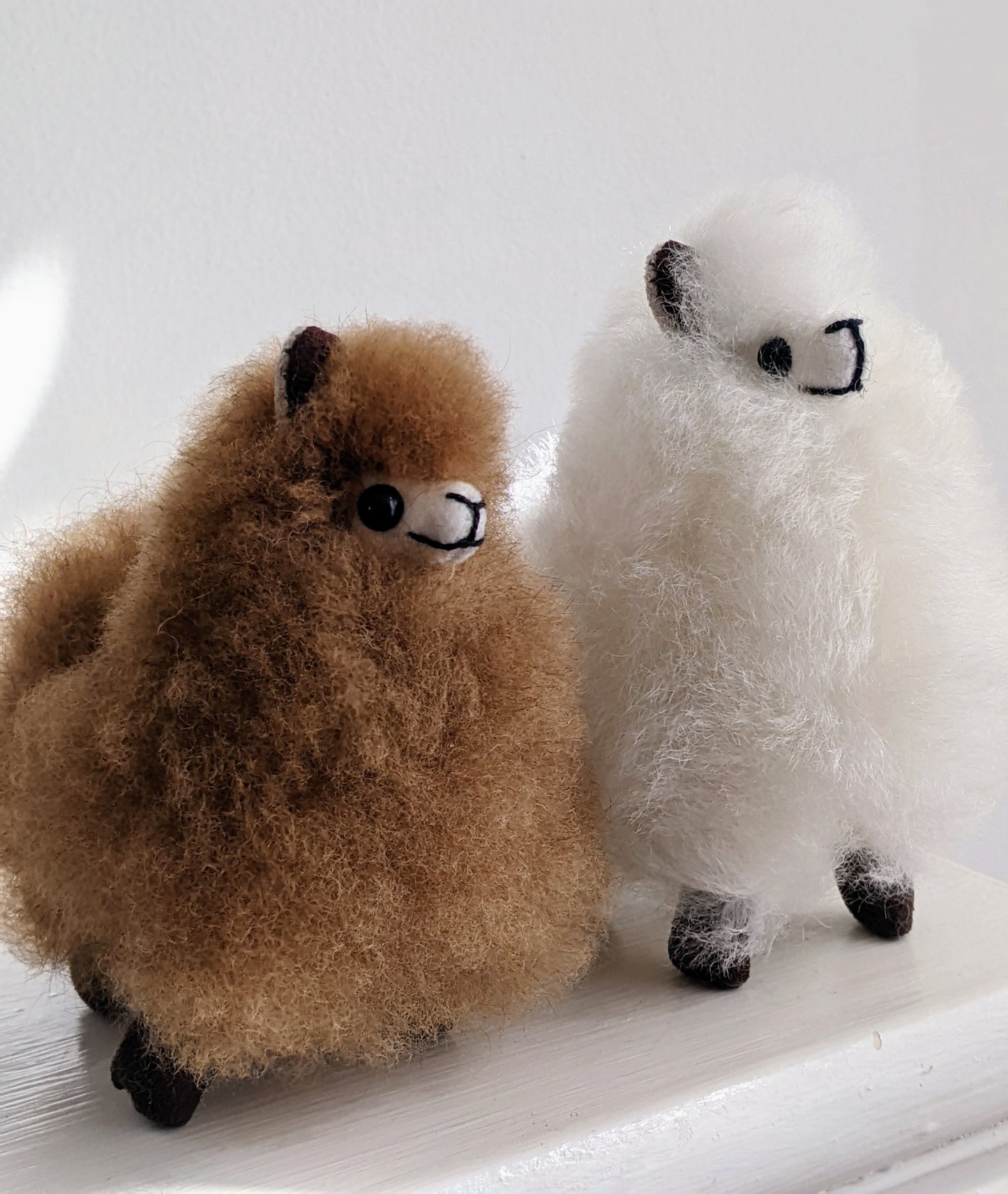 Mini Alpaca 4.5"- Brown