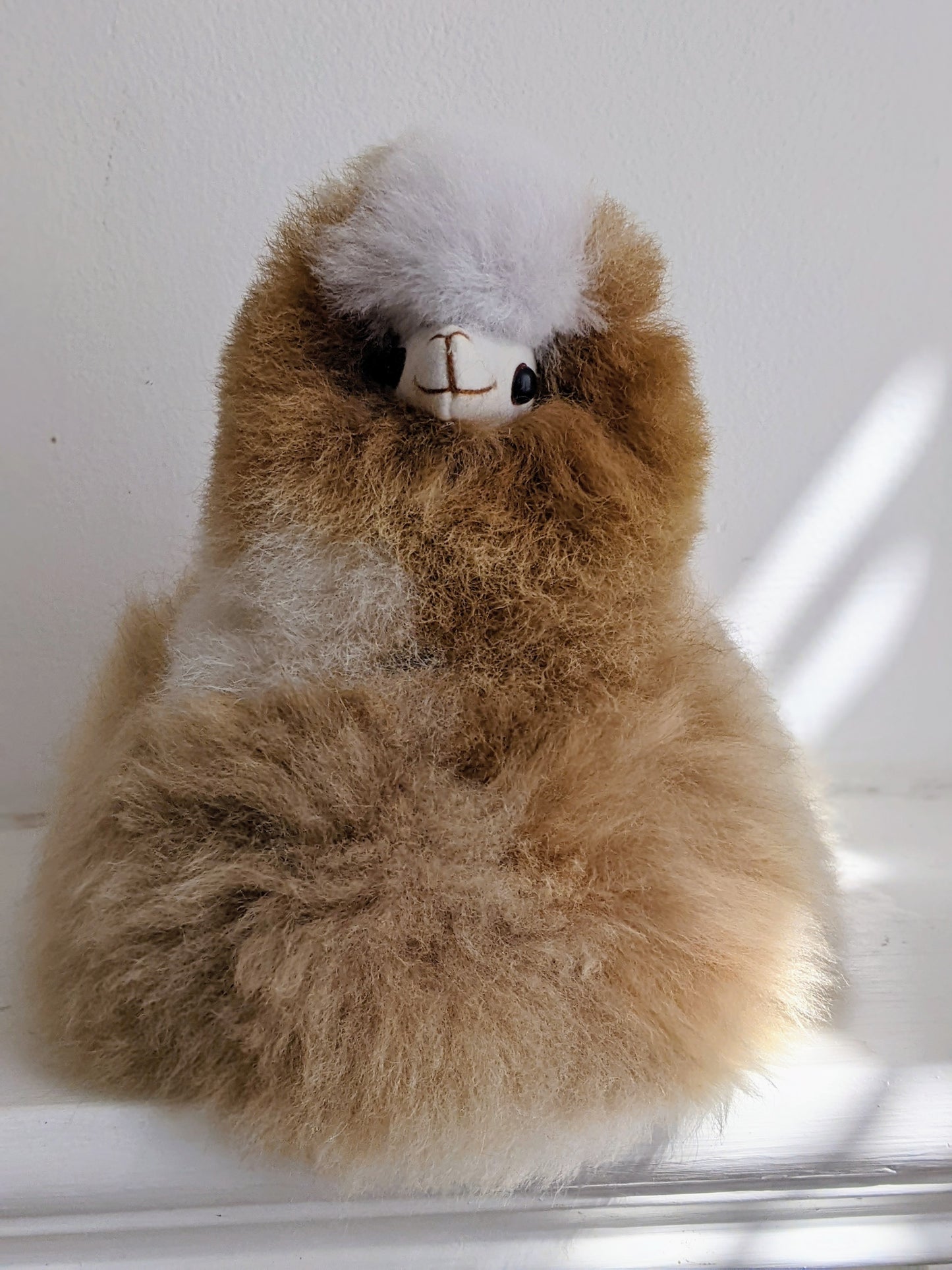Seated Alpaca Classic 8"