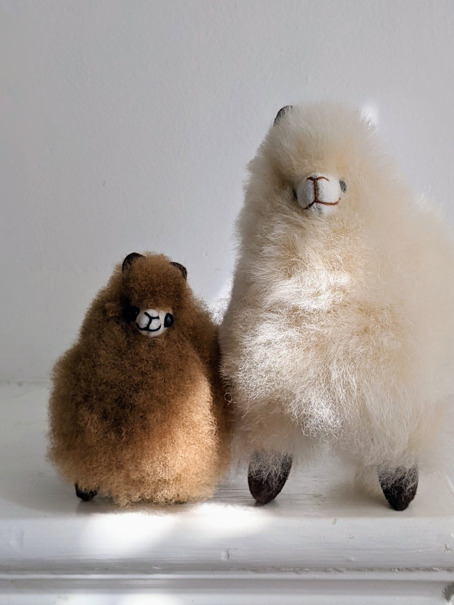Mini Alpaca 7"- Beige