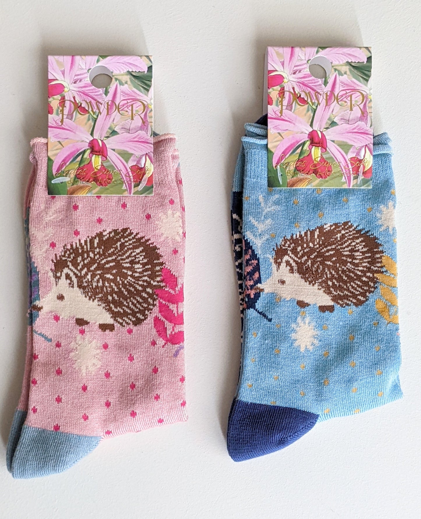 Hedgehog Hunting in Leaves Ankle Socks - Petal