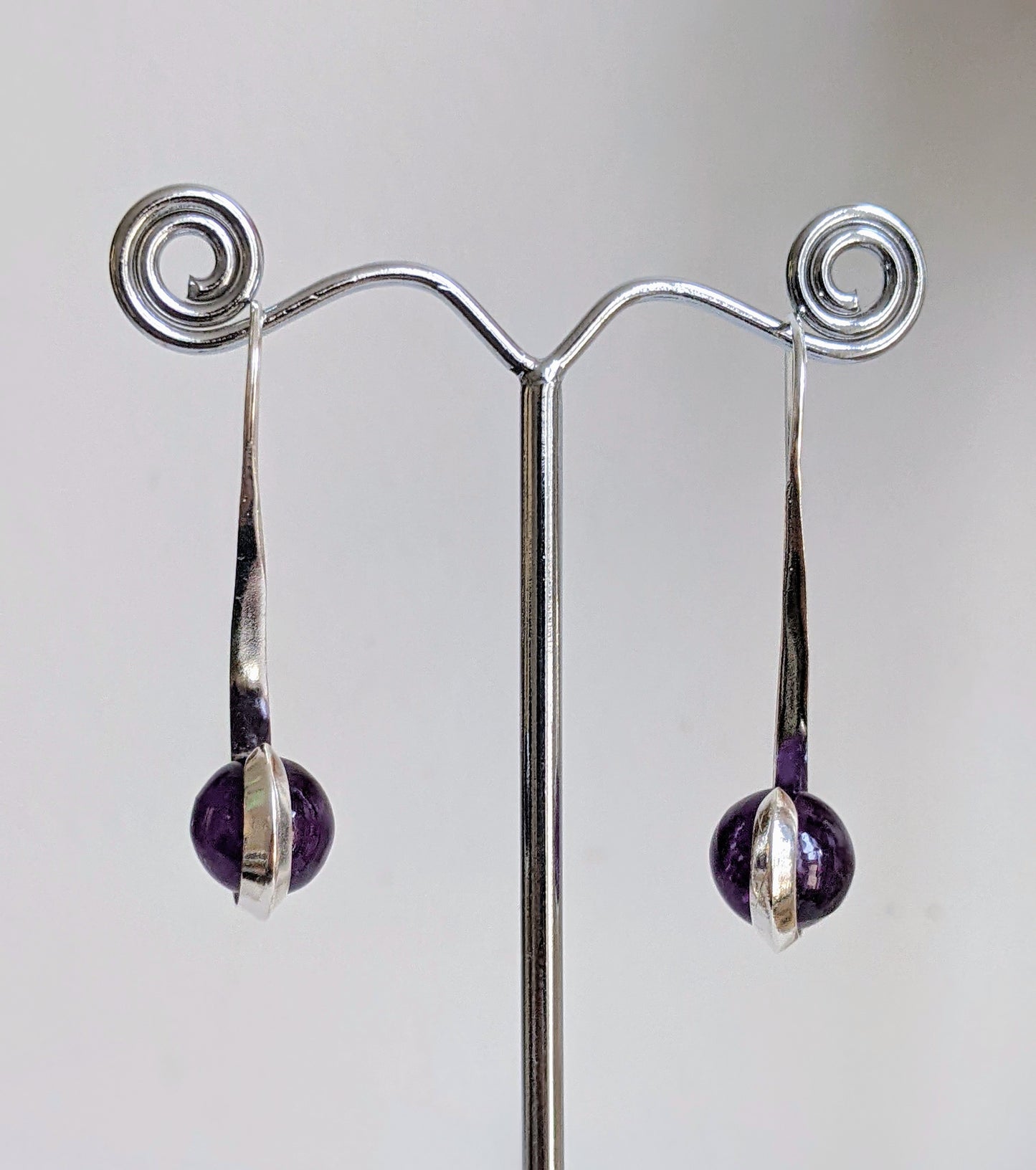 Halley's Earring- Amethyst