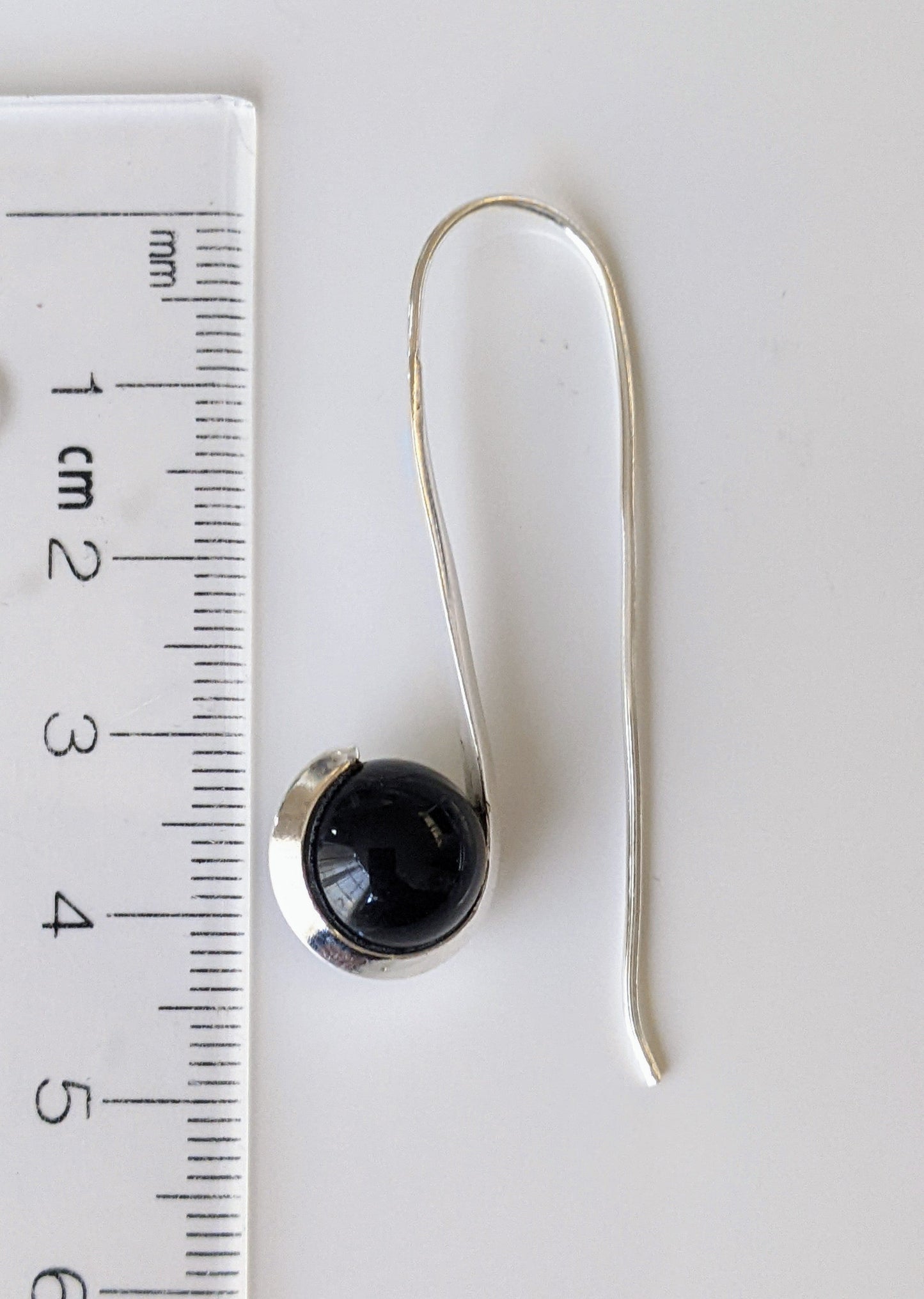 Halley's Earring- Carnelian