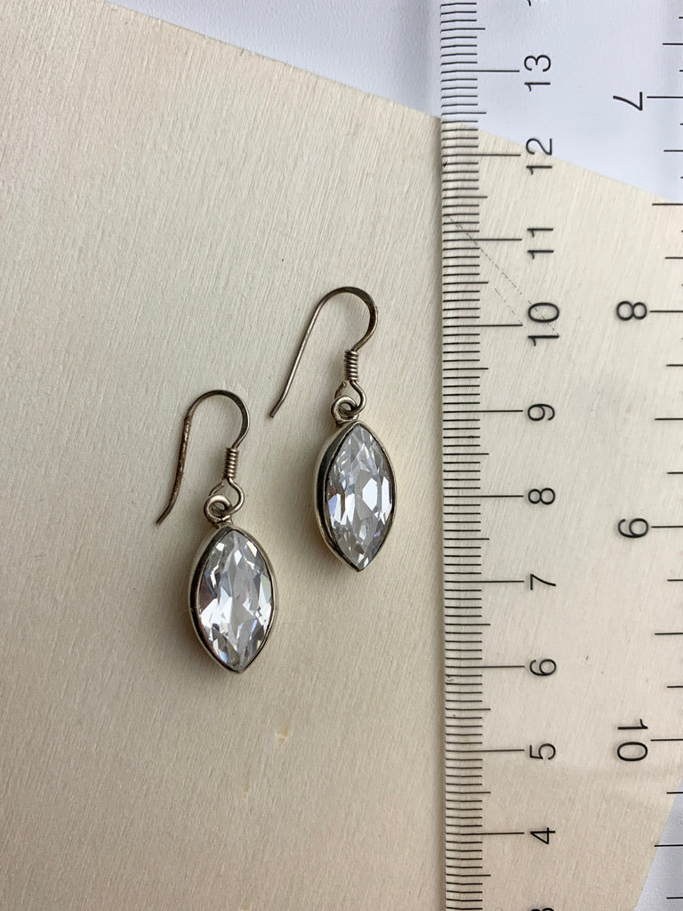 Amande Earrings