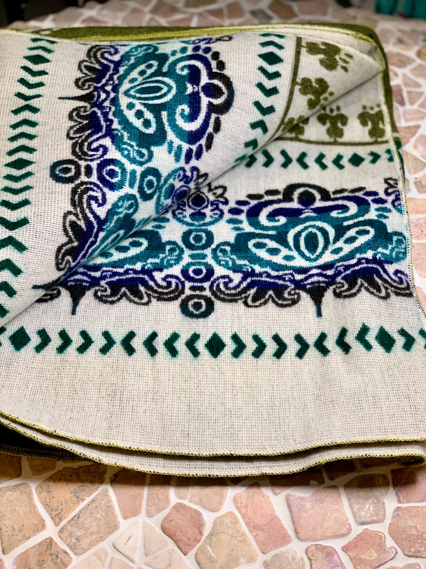 No Probllama Verde Reversible Blanket