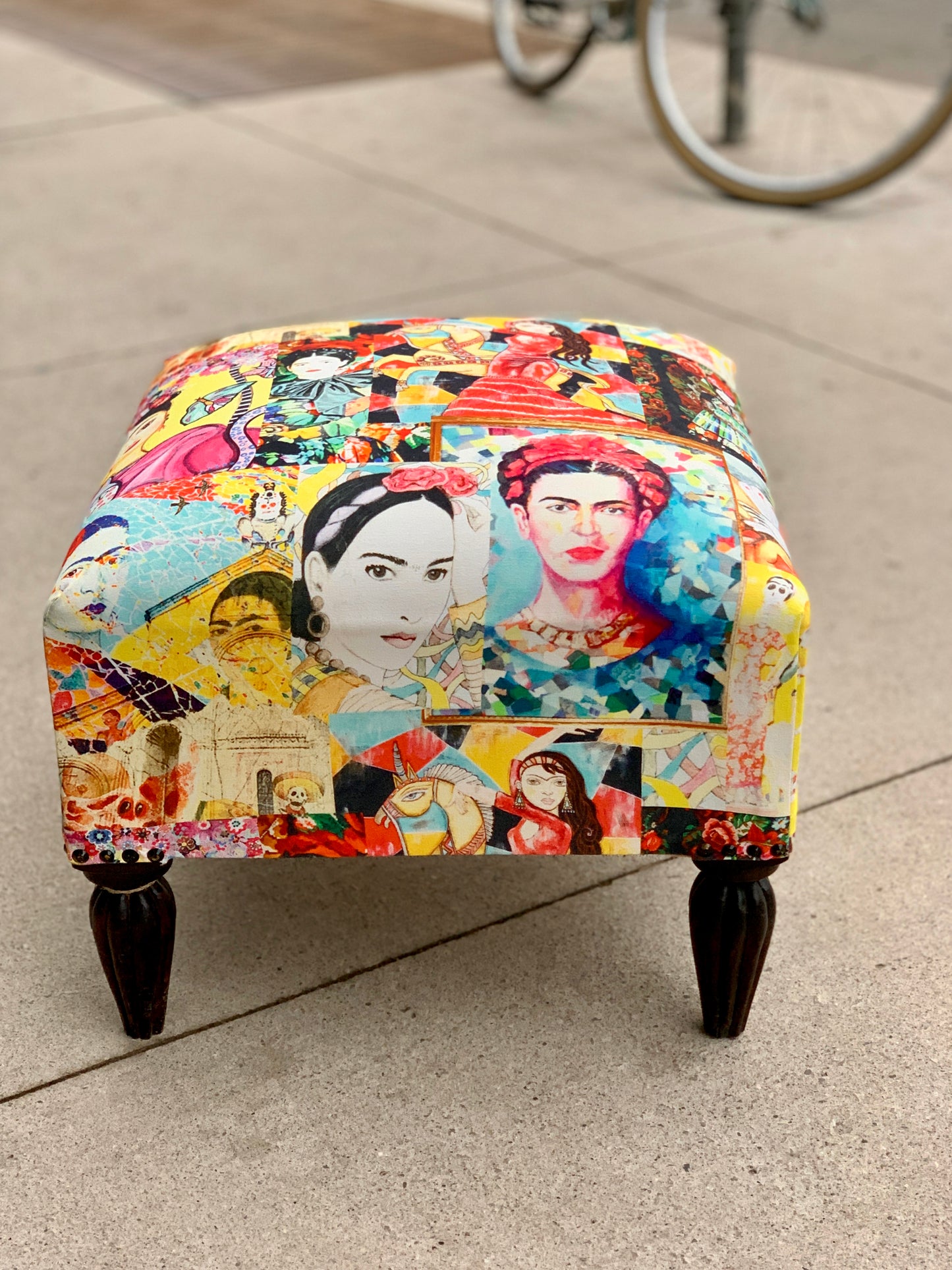 Frida Square Pouf Seater