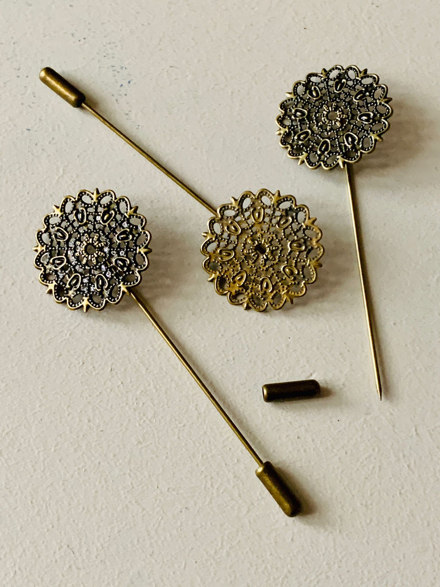 Medallion Scarf Pin/Brooch