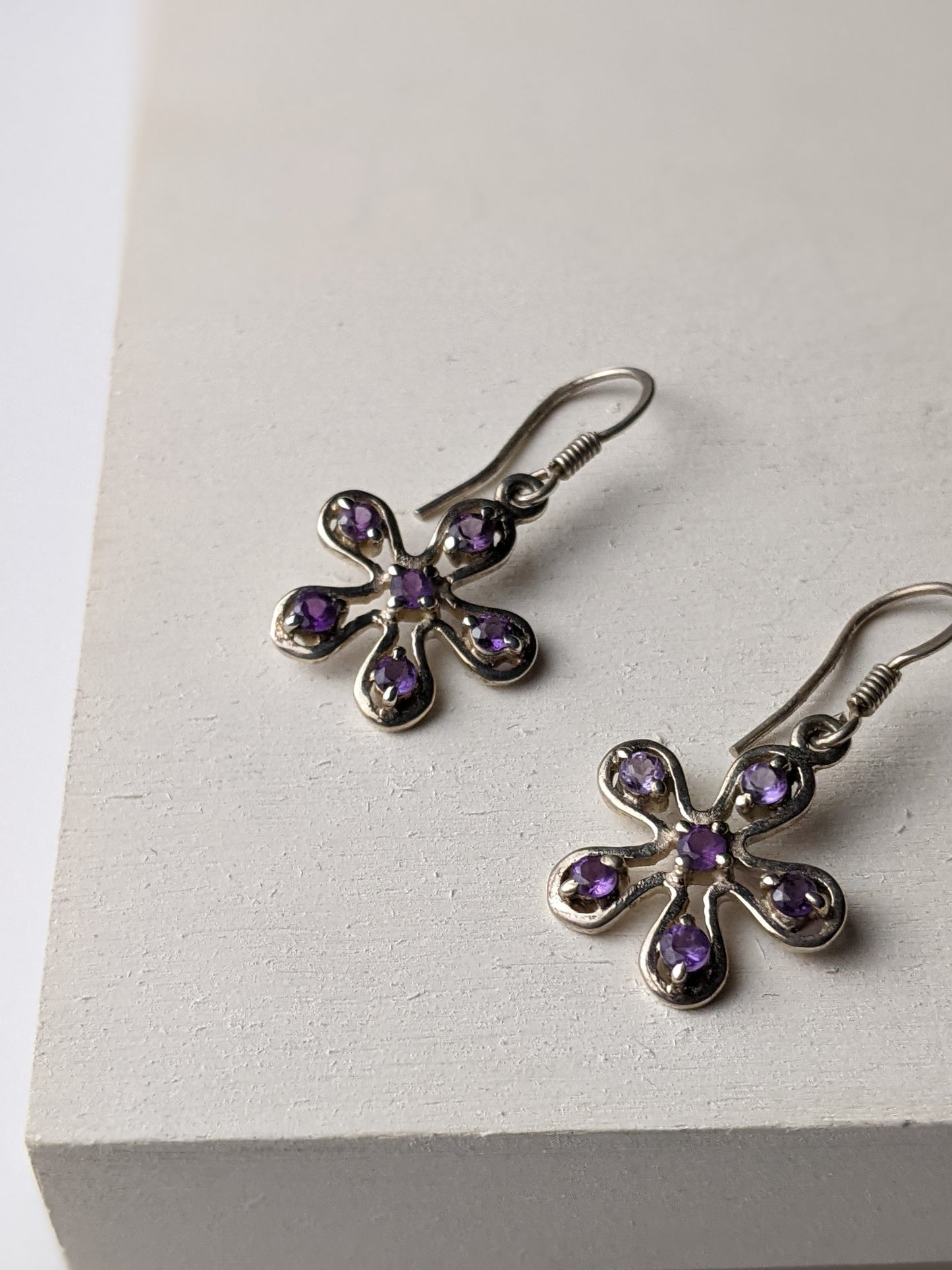 Flower Power Earring - Amethyst