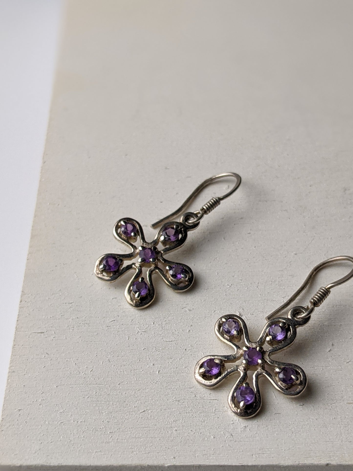 Flower Power Earring - Amethyst