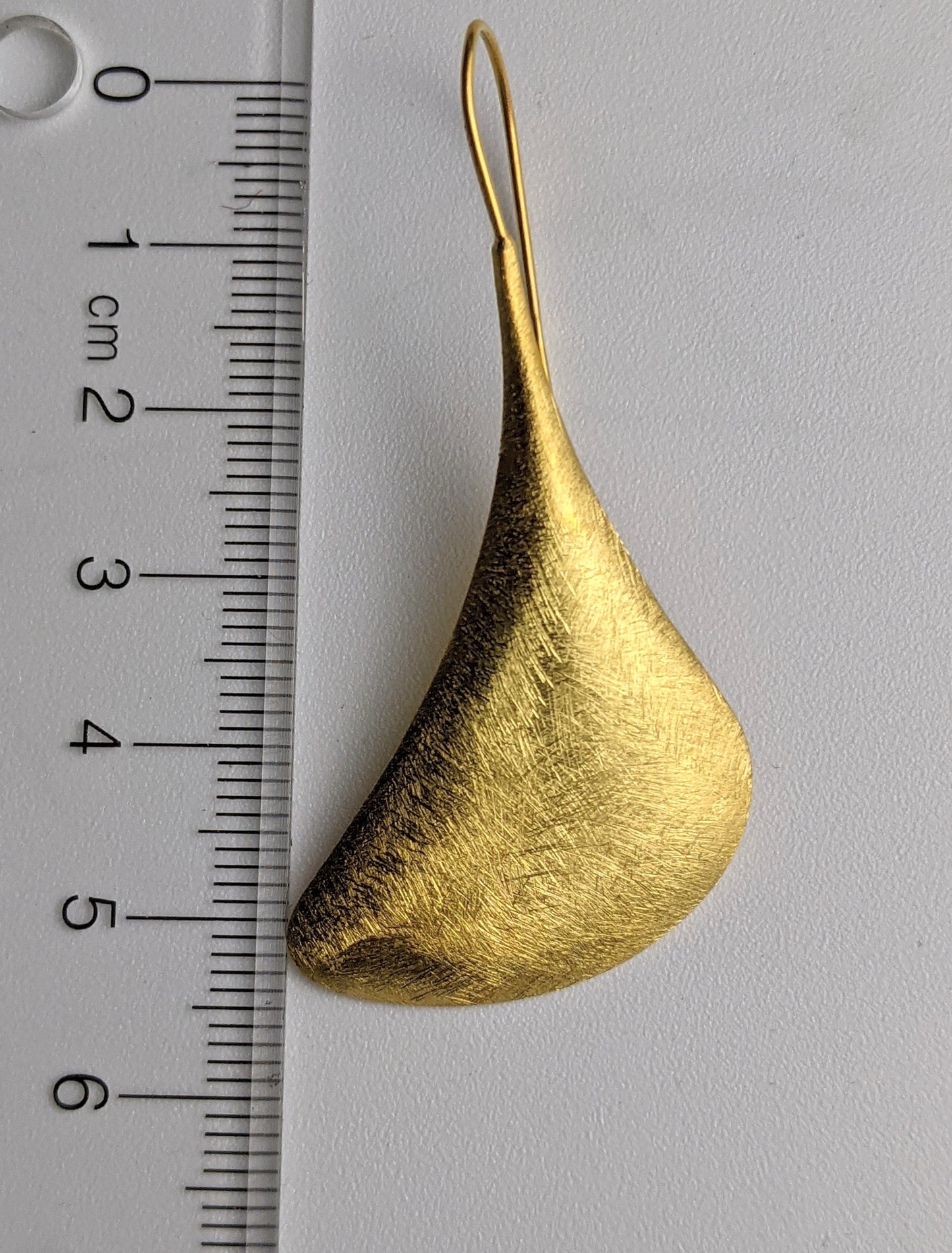 The Rounded Teardrop Drop Earrings