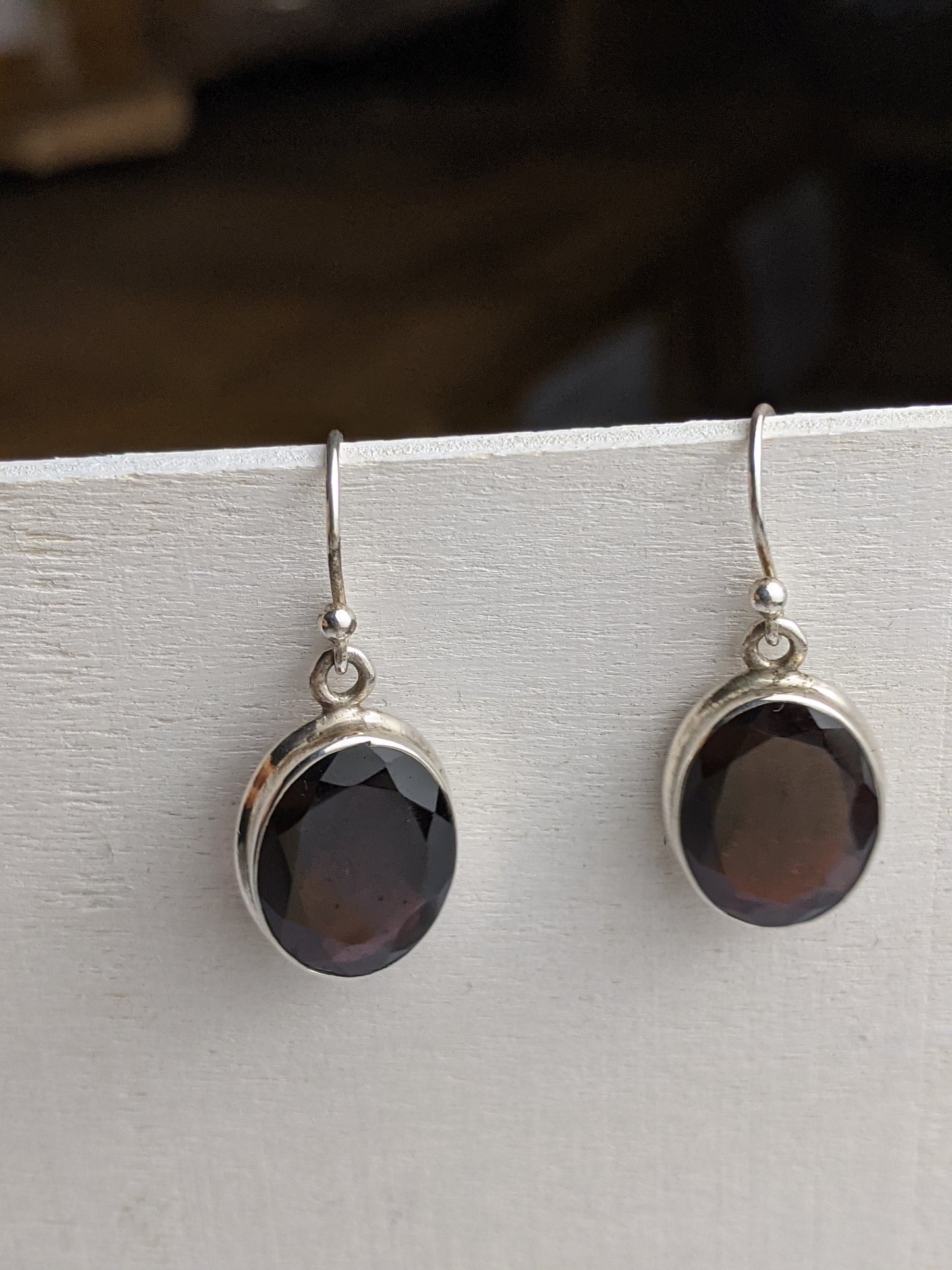 La Classica - Garnet Earring