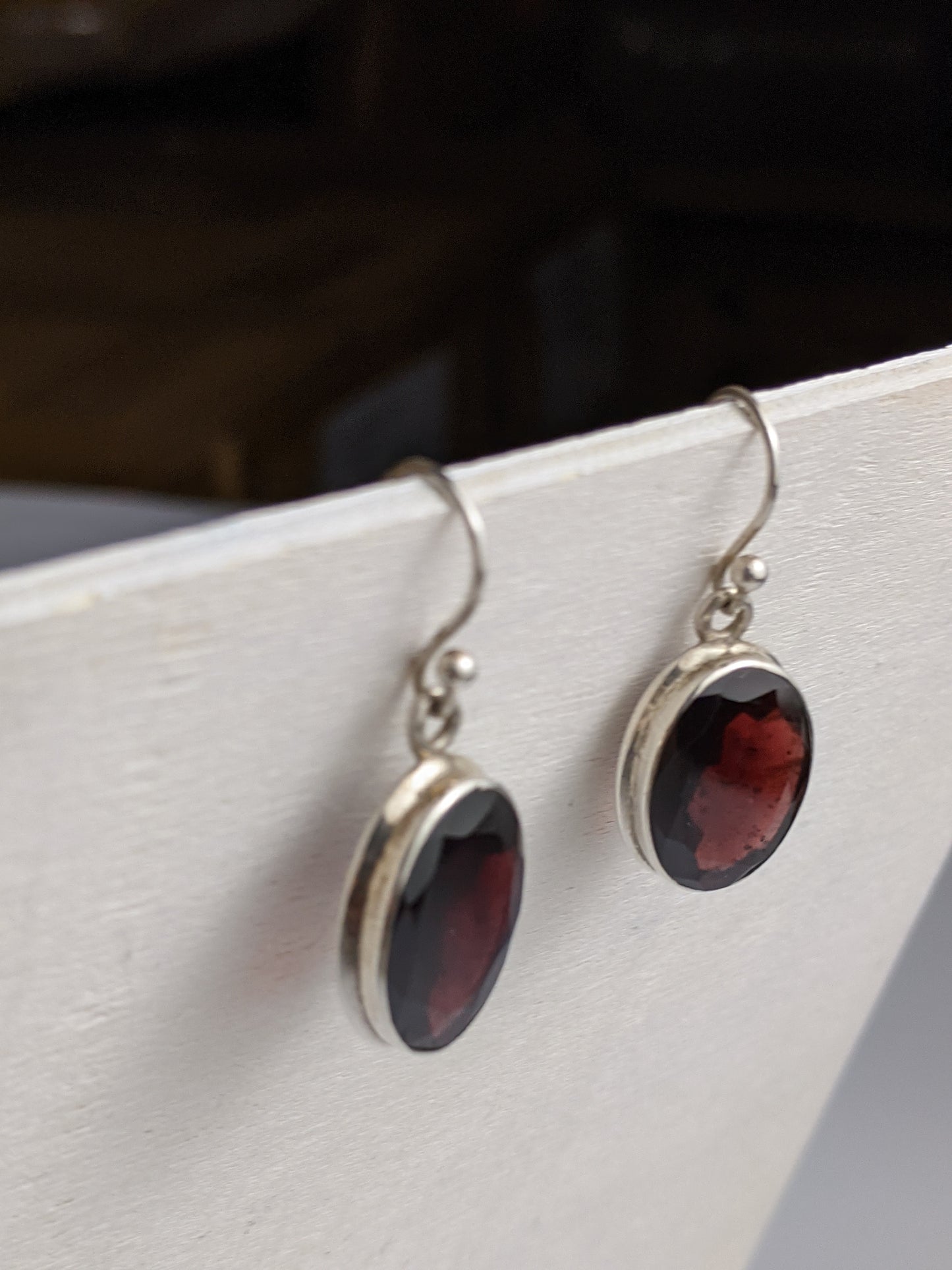 La Classica - Garnet Earring