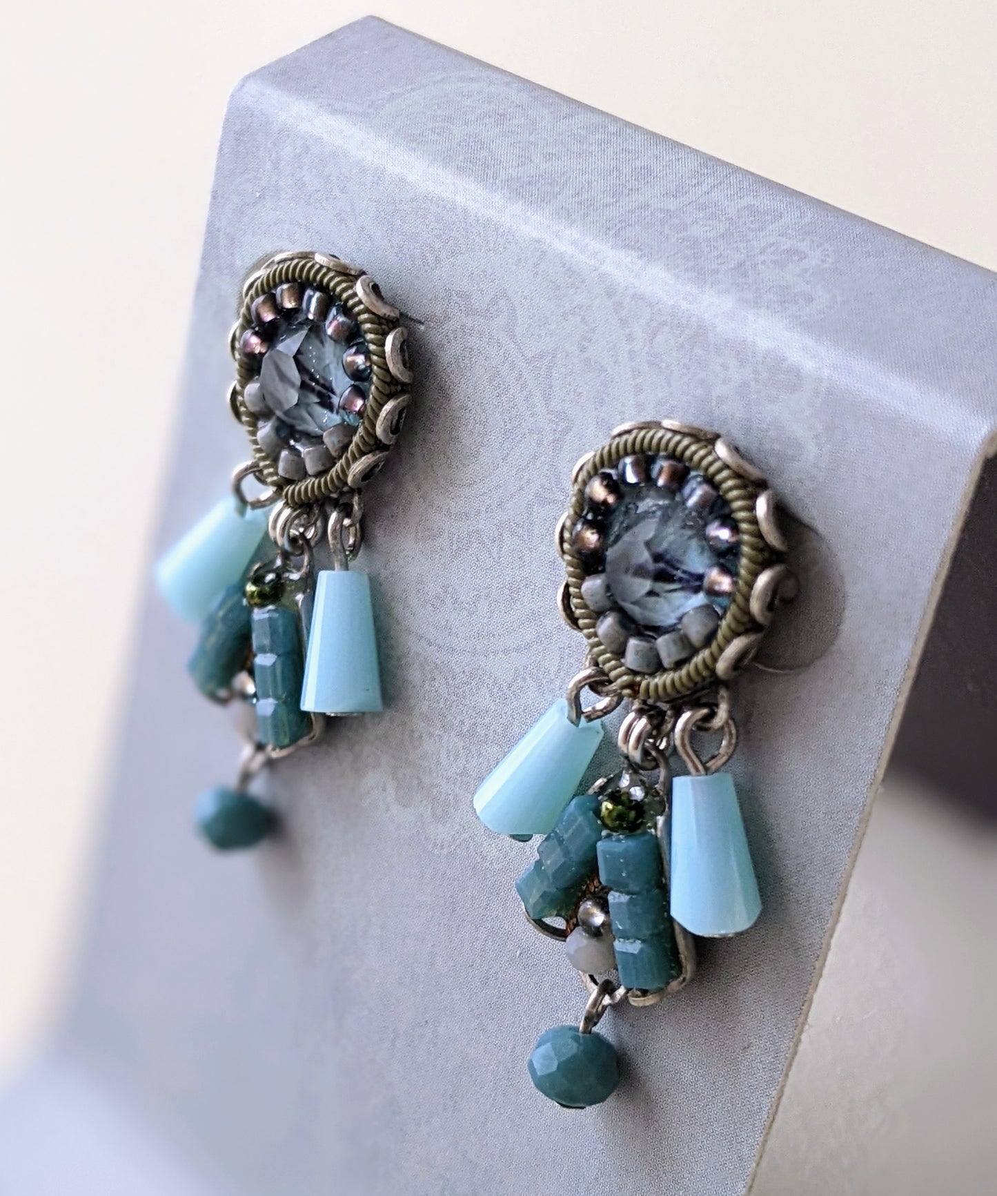 Sky Line Drop Earring