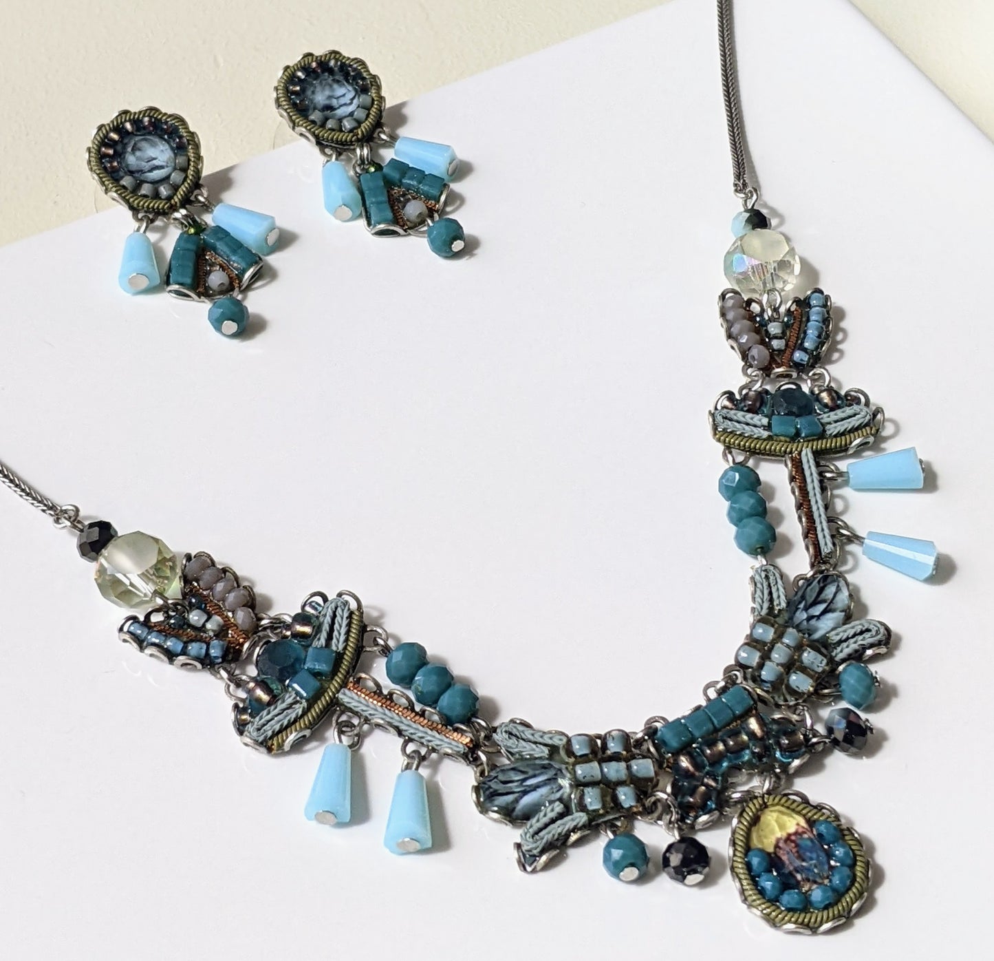 Sky Line Necklace
