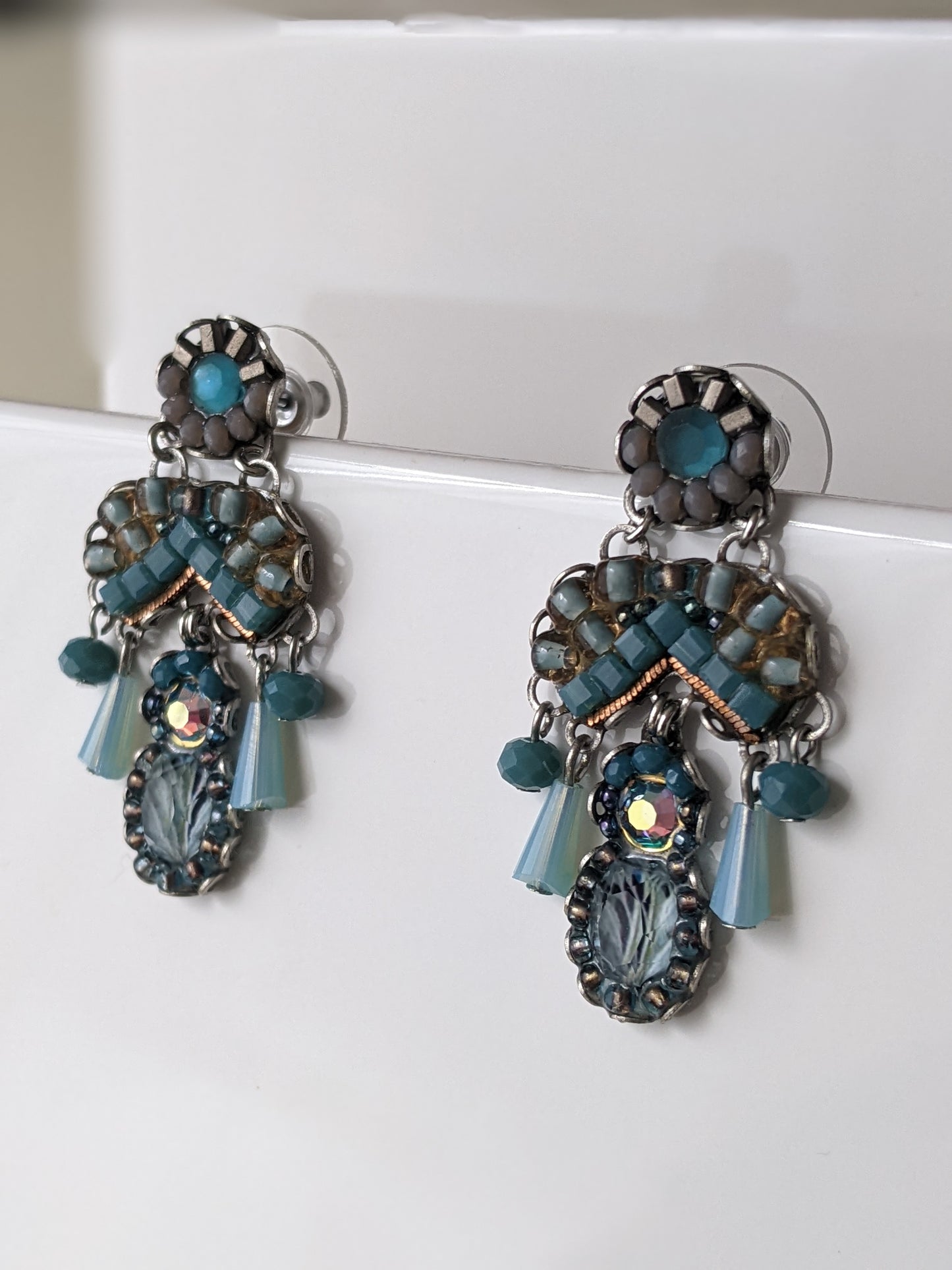 Sky Line Chandelier Earring