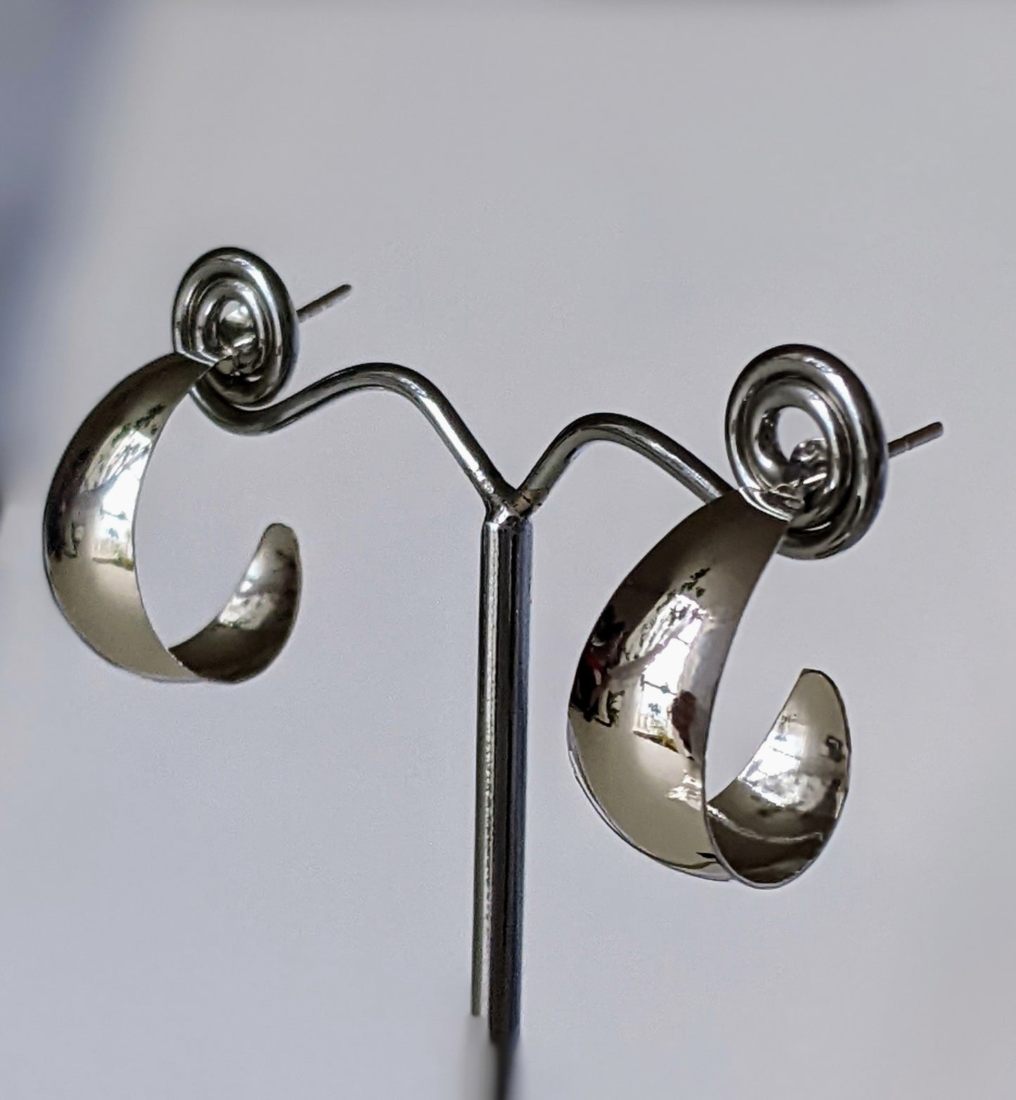 The Scoop Earring