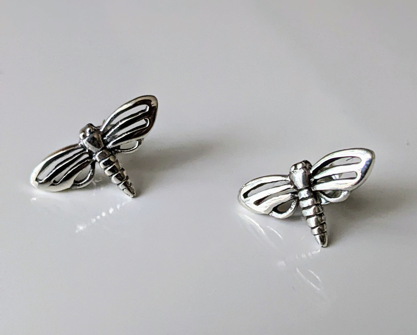Silver Bee Stud