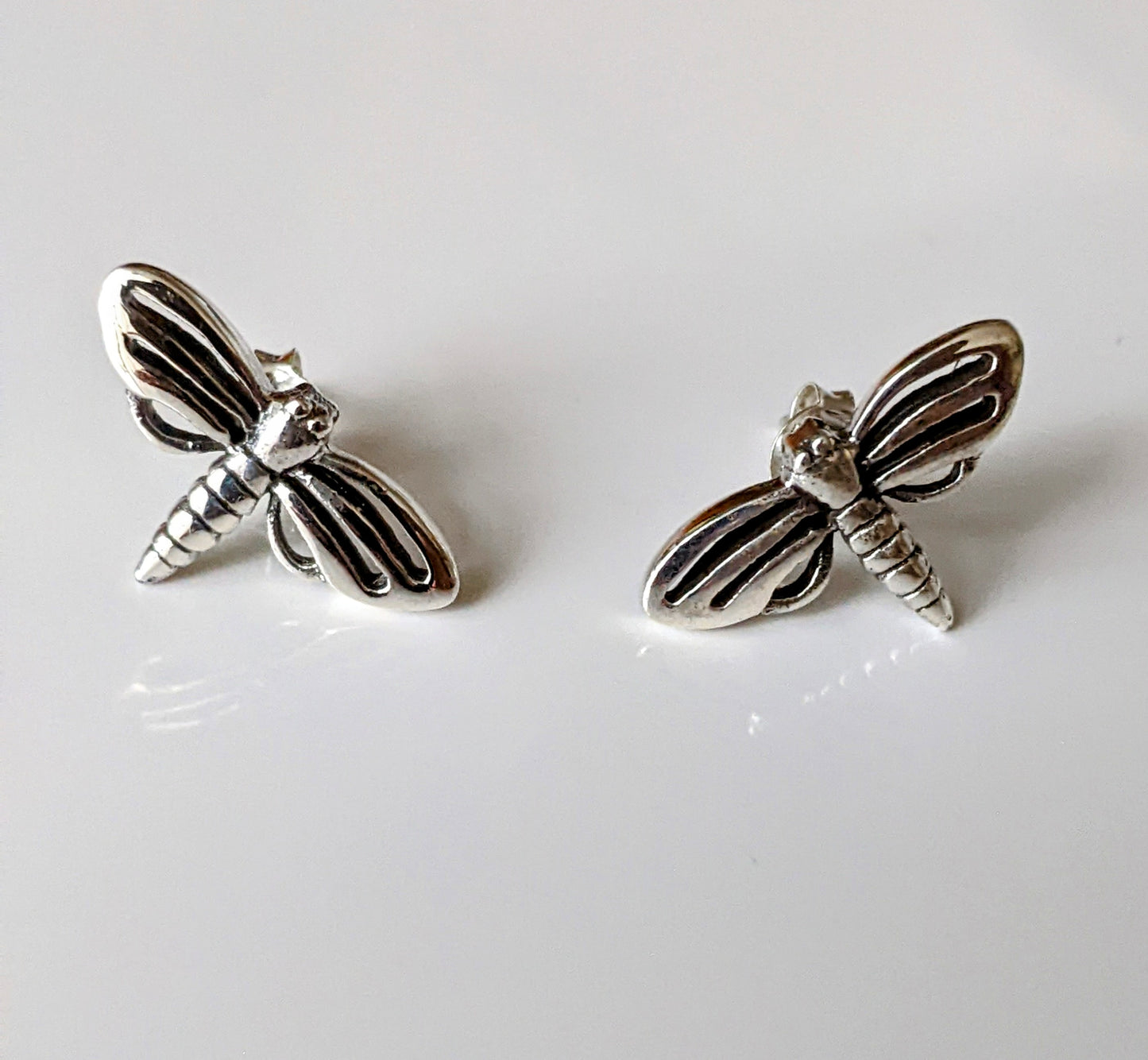 Silver Bee Stud