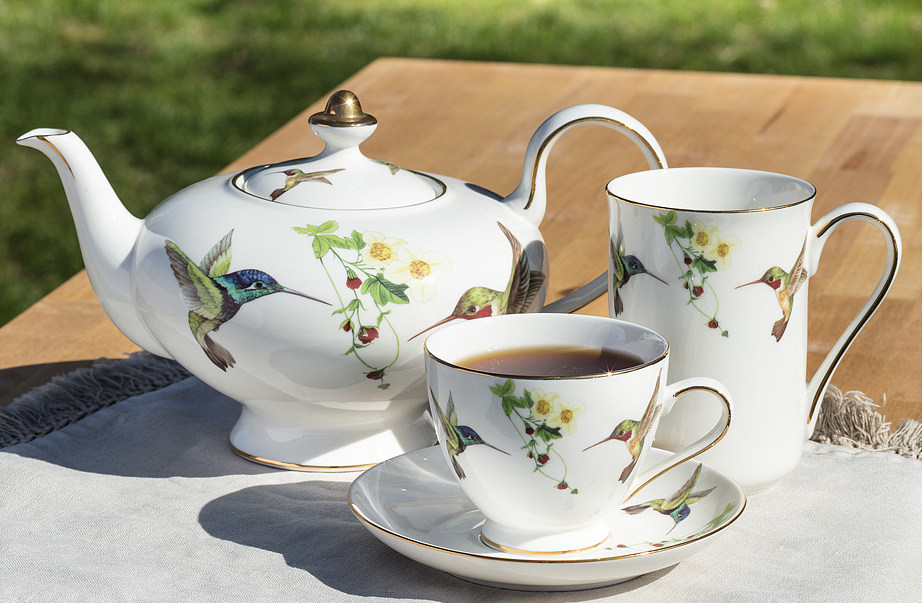 Hummingbird Teapot