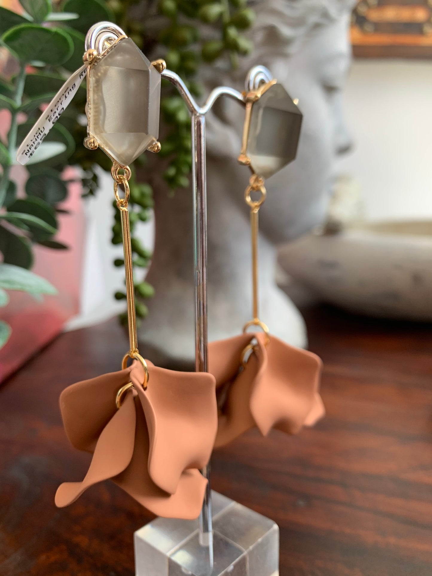 Stone Stud Petal Earring