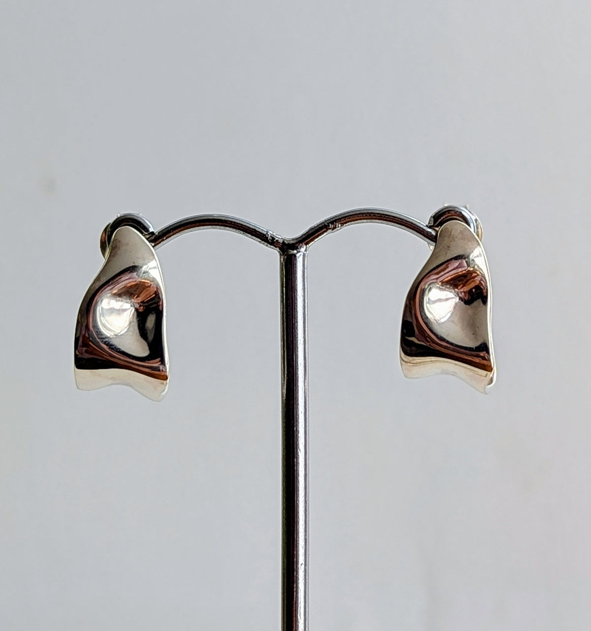 Ripple Teardrop Earring