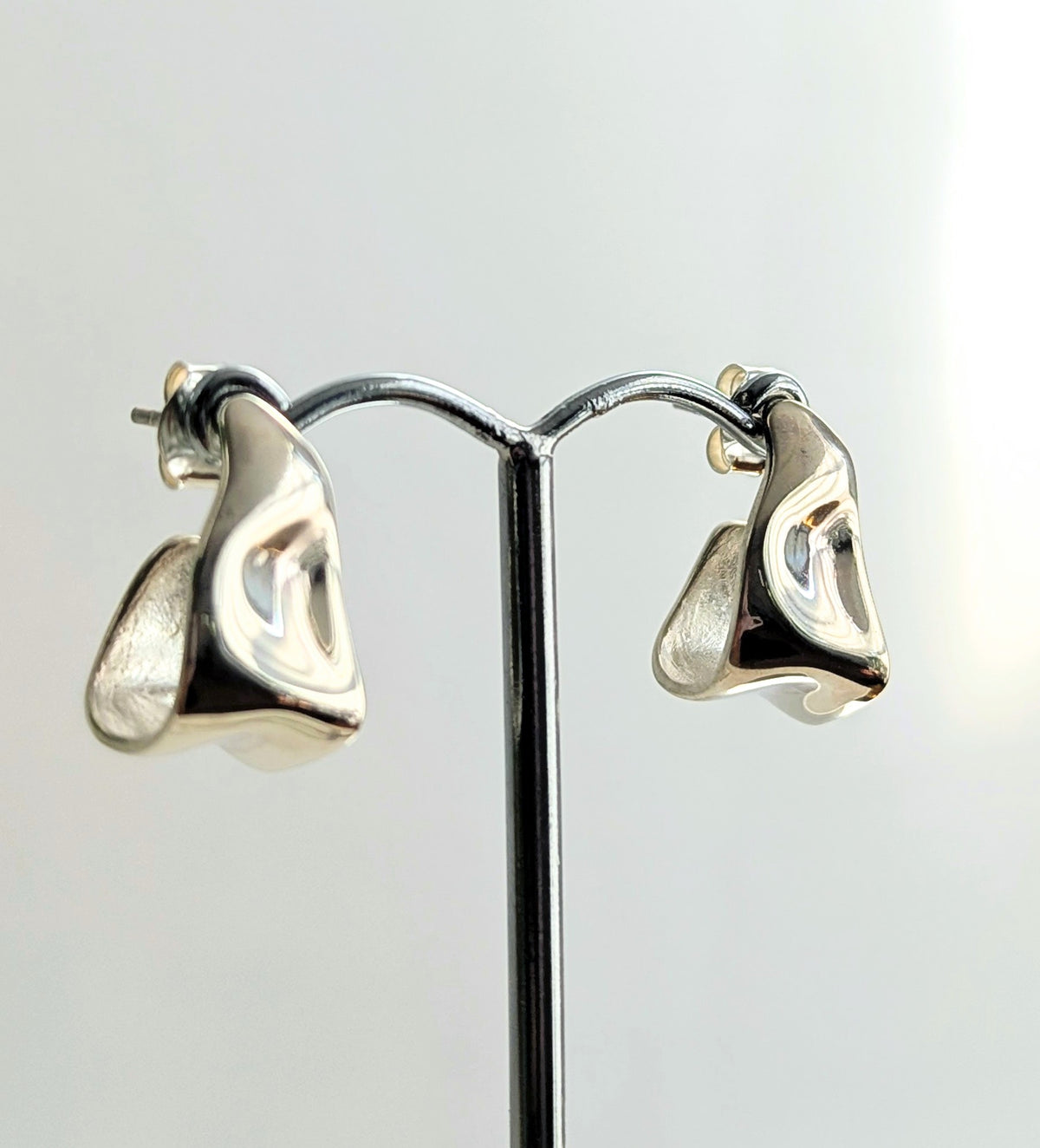 Ripple Teardrop Earring