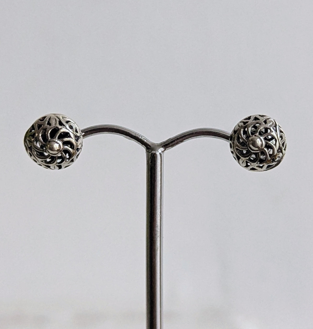 Filigree Silver Stud