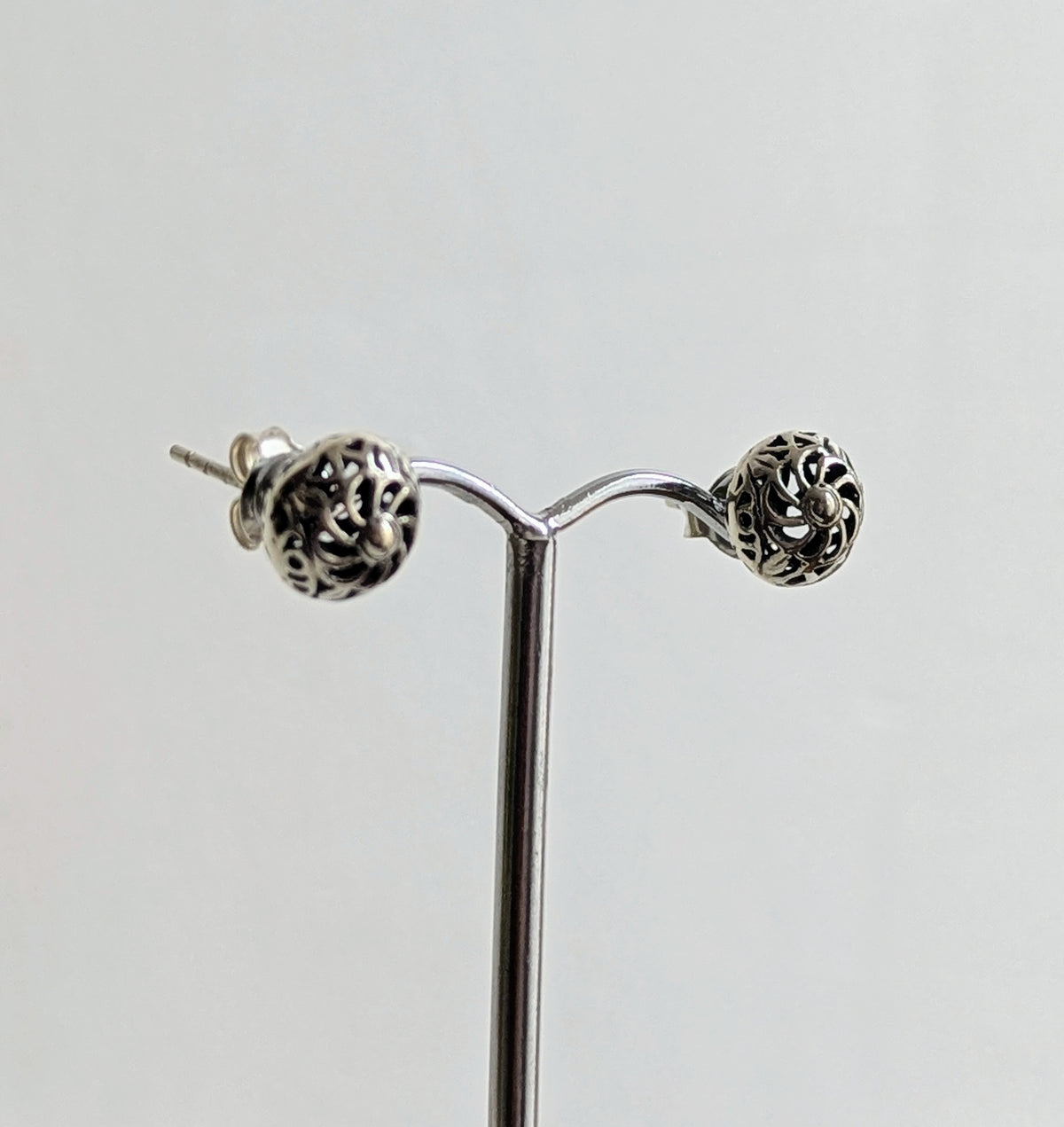 Filigree Silver Stud
