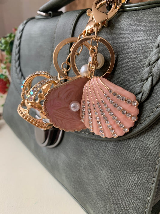 Pearled Clam Bag Charm