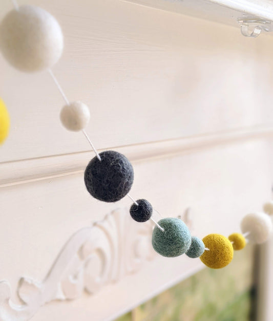 Pompom Parade Garland