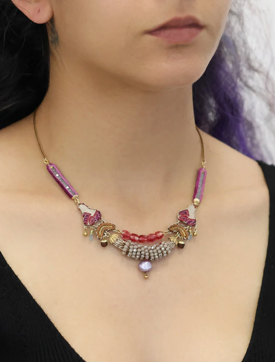 Berry Elusia Necklace