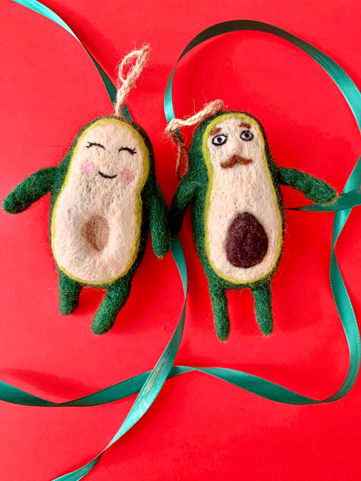 Avo-Couple Ornament