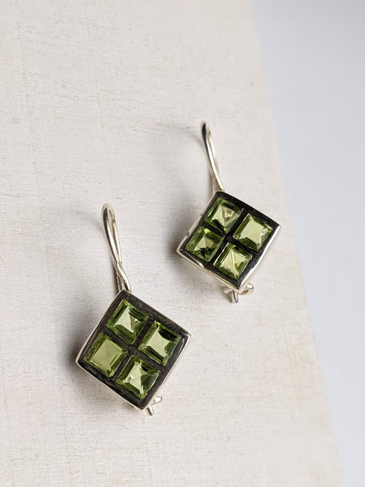 Cubic Delight- Peridot Earring