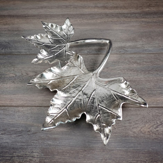 Maple Leaf Metal  Centrepiece